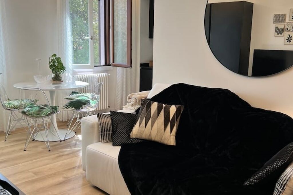 Photo of Livingroom in Bologna Fiere District