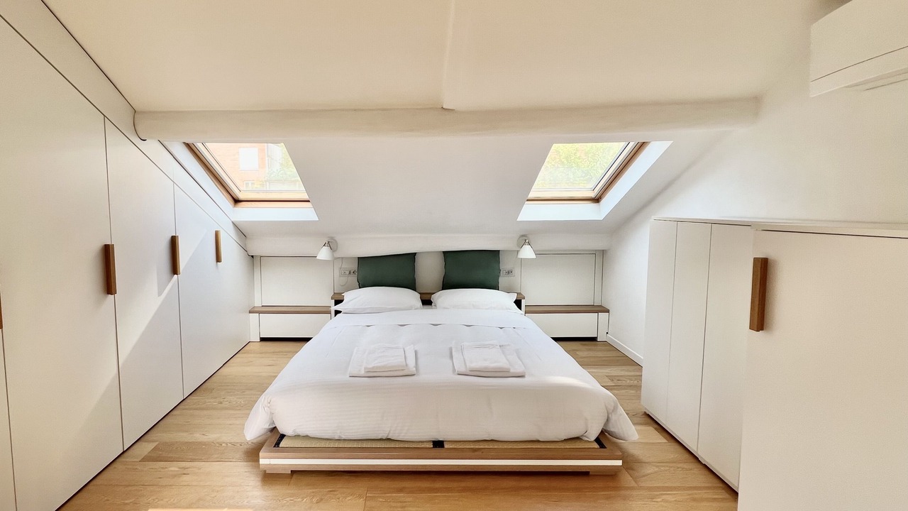 Photo of Bedroom in Magenta