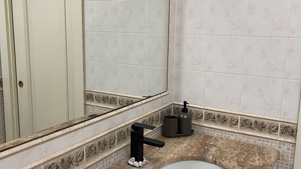 Photo of Bathroom in Aurelio