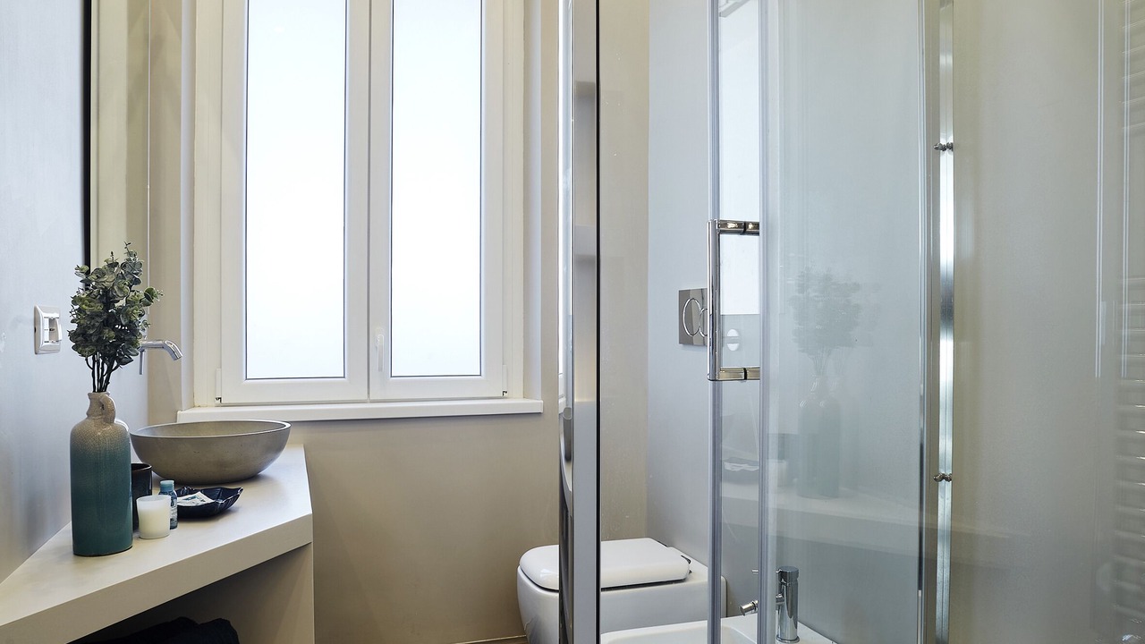 Photo of Bathroom in Quartiere XXXIII Lido di Ostia Ponente
