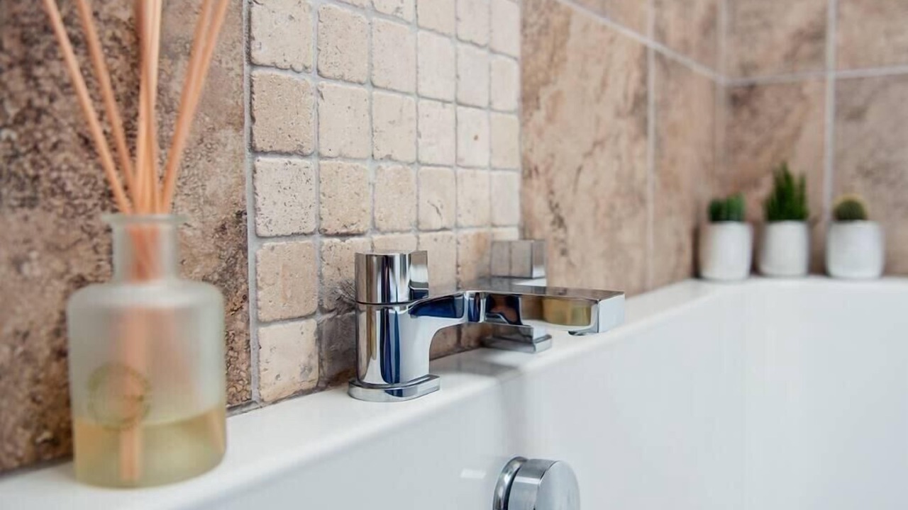 Photo of Bathroom in Kirriemuir
