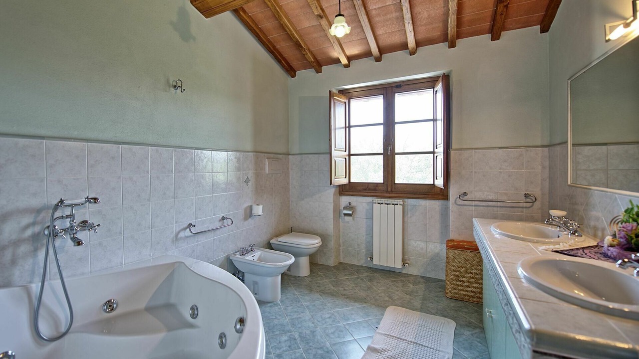 Photo of Bathroom in Cavriglia