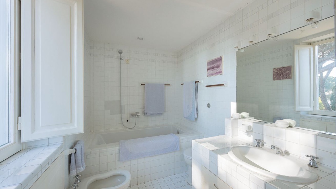 Photo of Bathroom in Poggio