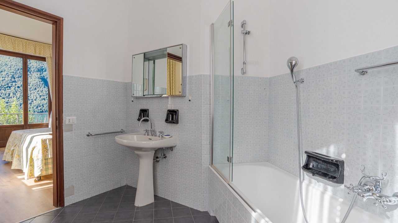 Photo of Bathroom in Cressogno