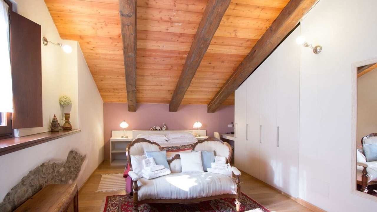 Photo of Bedroom in Massino Visconti