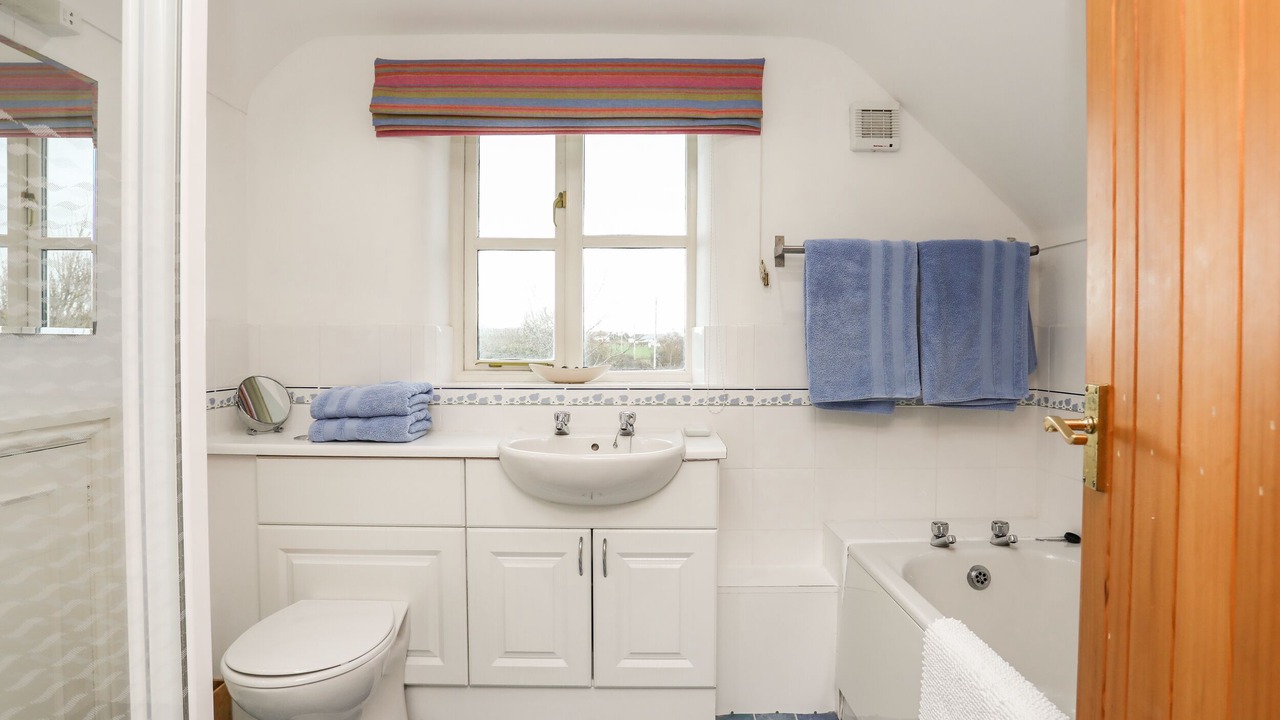 Photo of Bathroom in Rhoscolyn