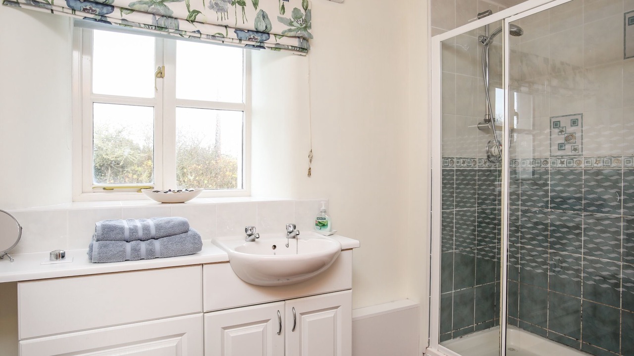 Photo of Bathroom in Rhoscolyn