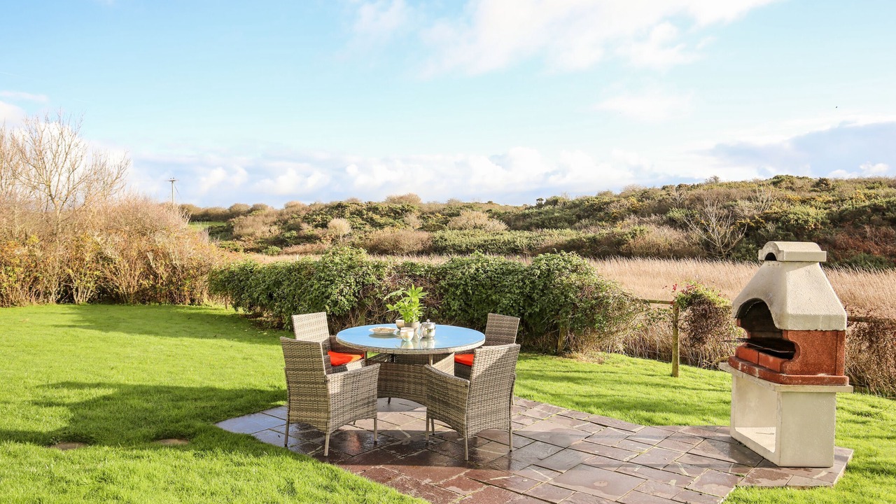 Photo of Outdoor in Rhoscolyn