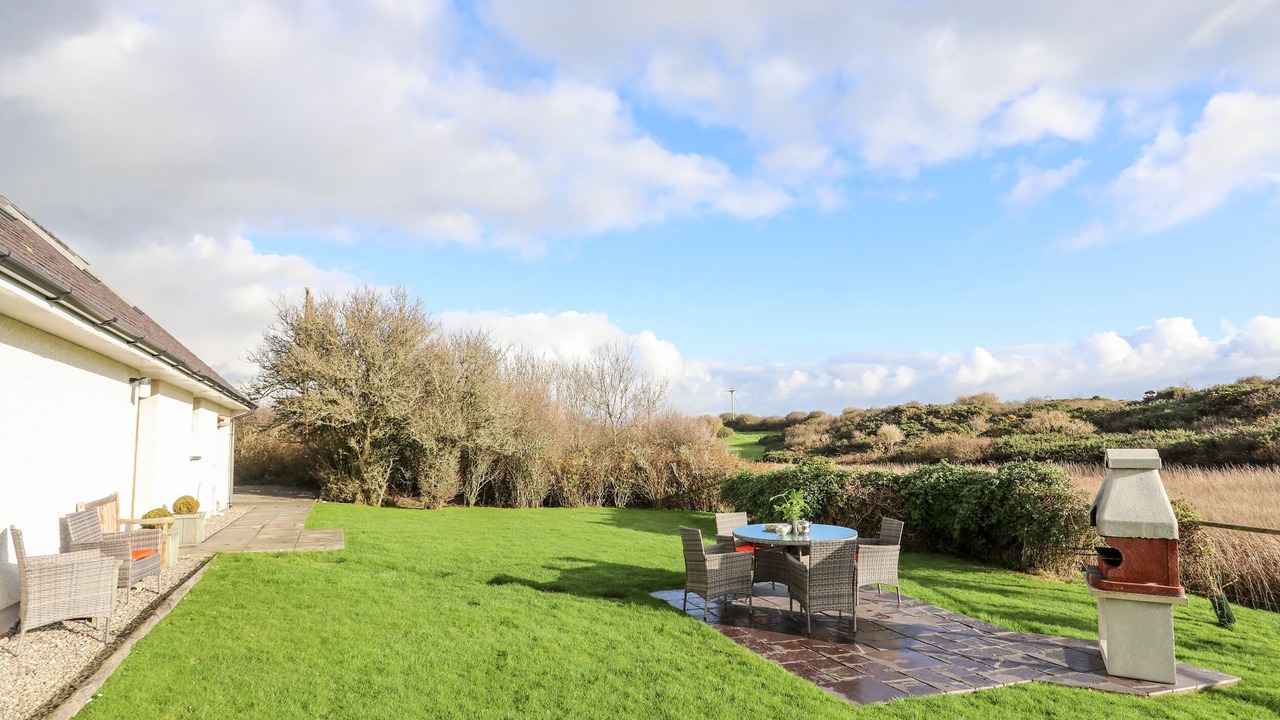 Photo of Outdoor in Rhoscolyn