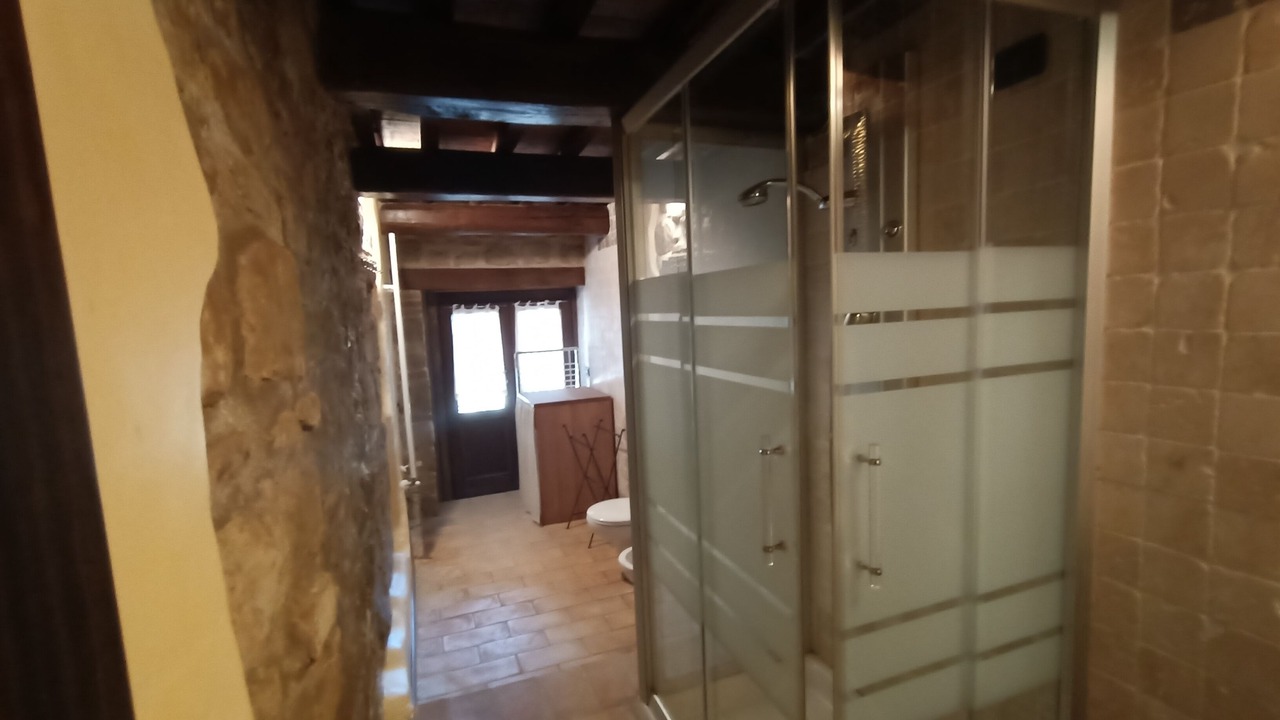 Photo of Bathroom in Camerino