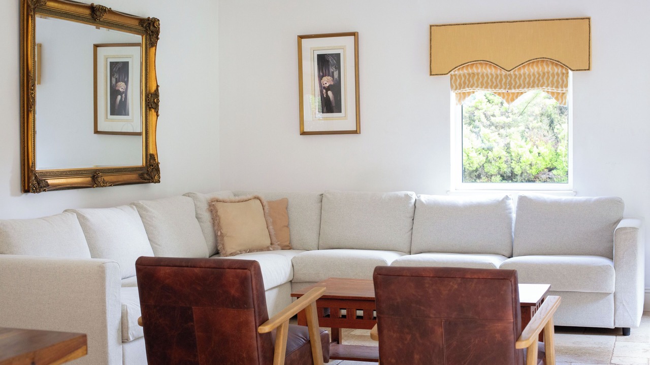Photo of Livingroom in Clydebank