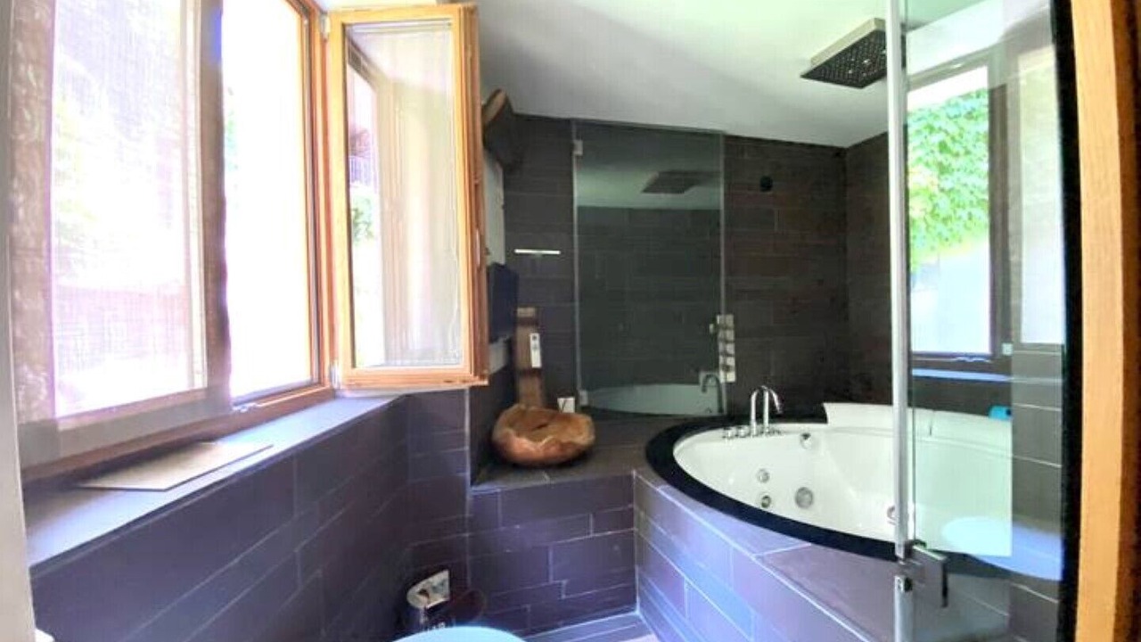 Photo of Bathroom in Morcote