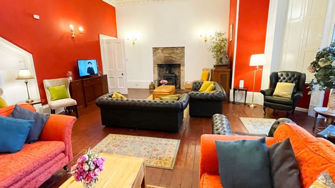 Photo of Livingroom in Gorebridge