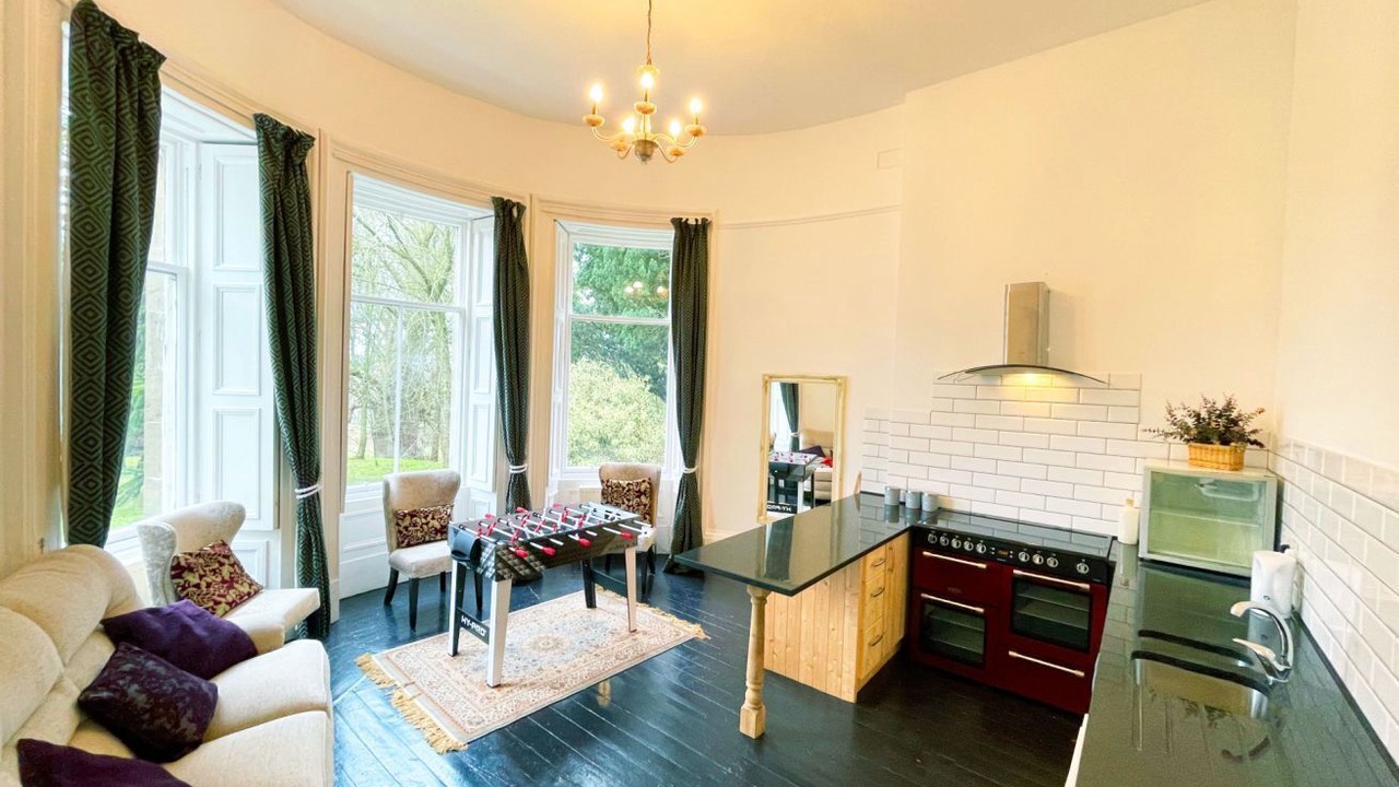 Photo of Livingroom in Gorebridge