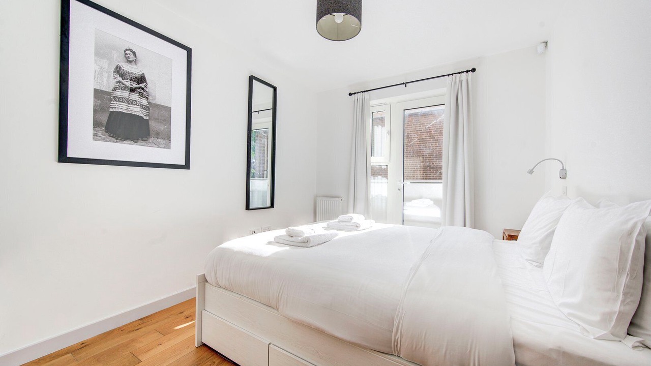 Photo of Bedroom in Hackney Central