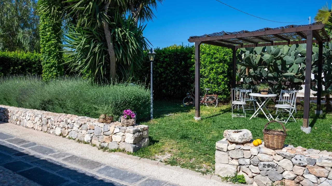 Photo of Outdoor in Avola