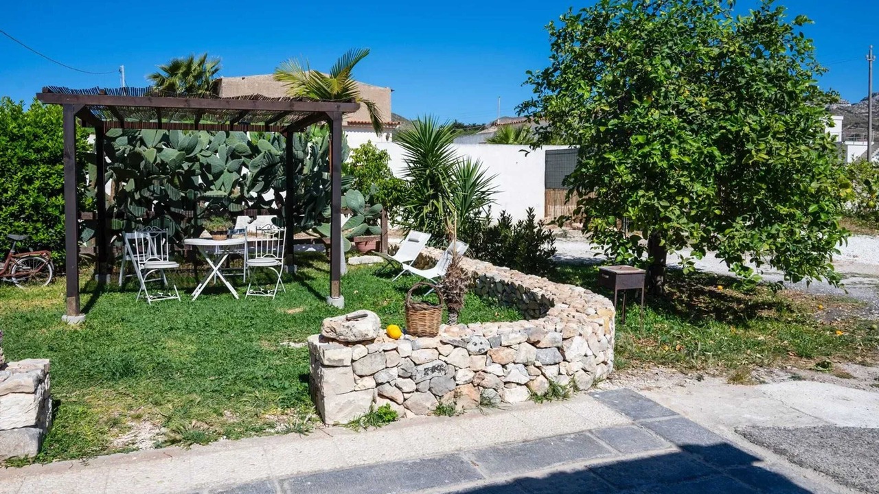Photo of Outdoor in Avola