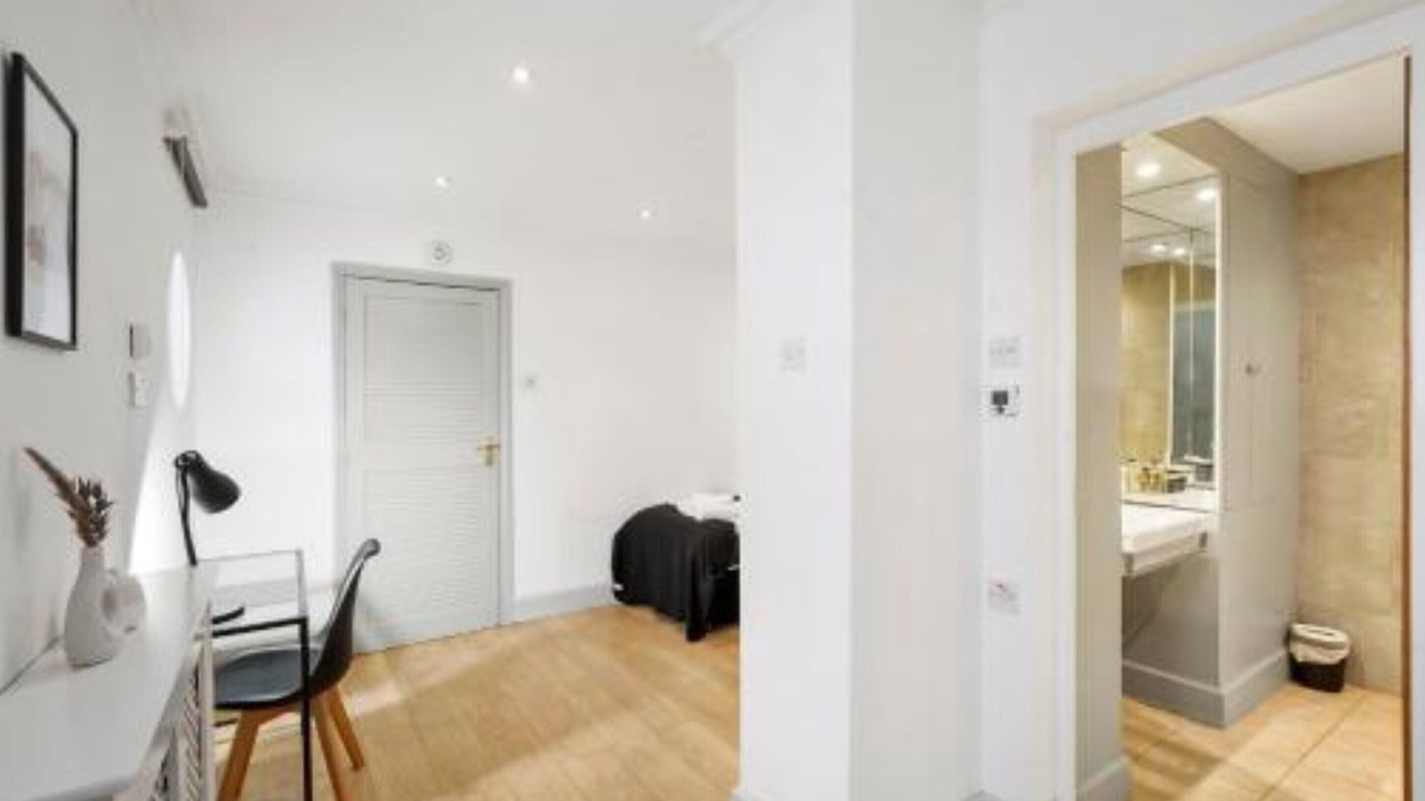 Photo of Bedroom in Pembridge