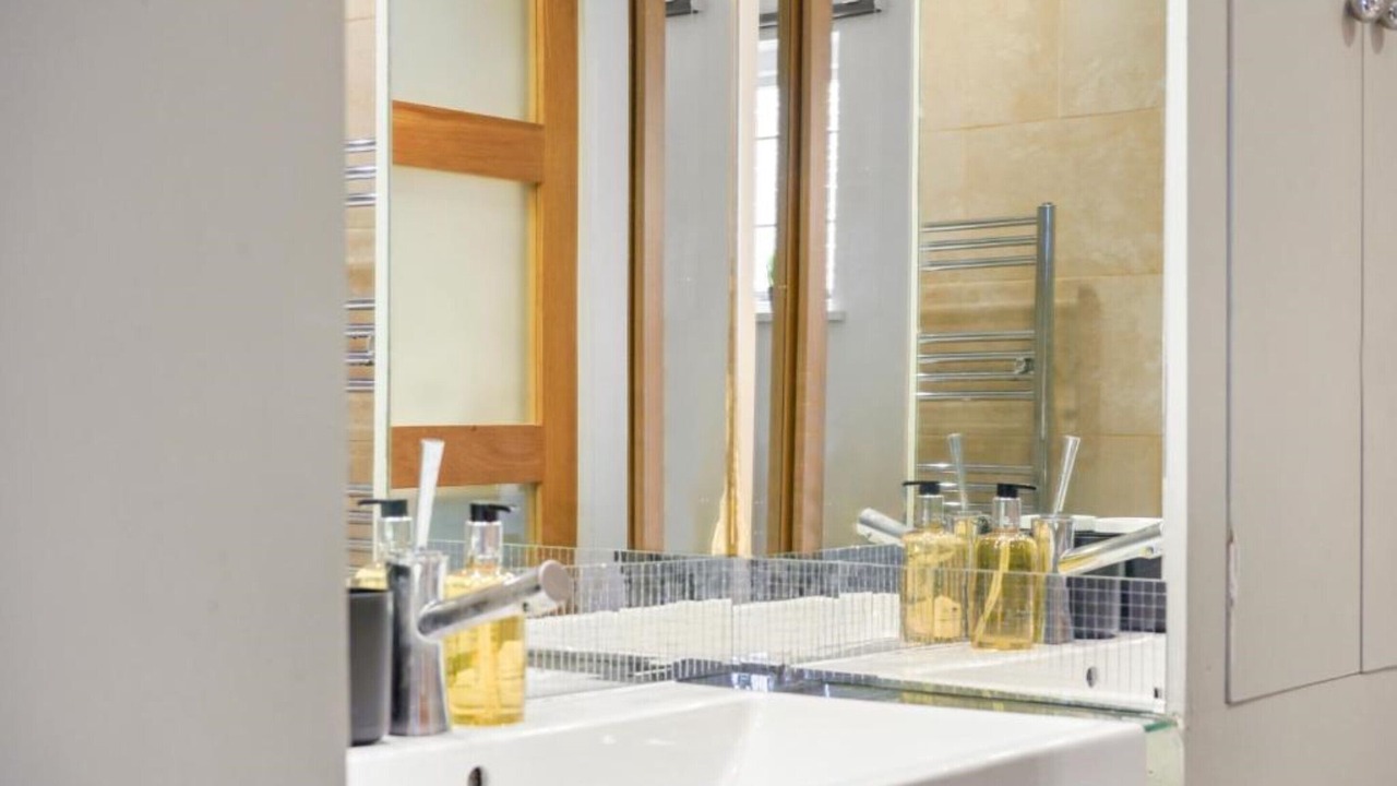 Photo of Bathroom in Pembridge