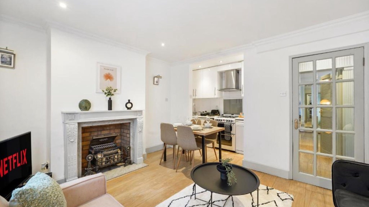 Photo of Livingroom in Pembridge