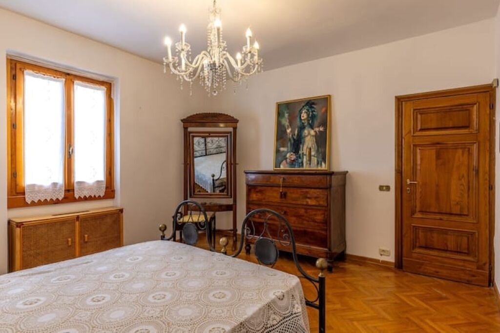 Photo of Bedroom in Twist