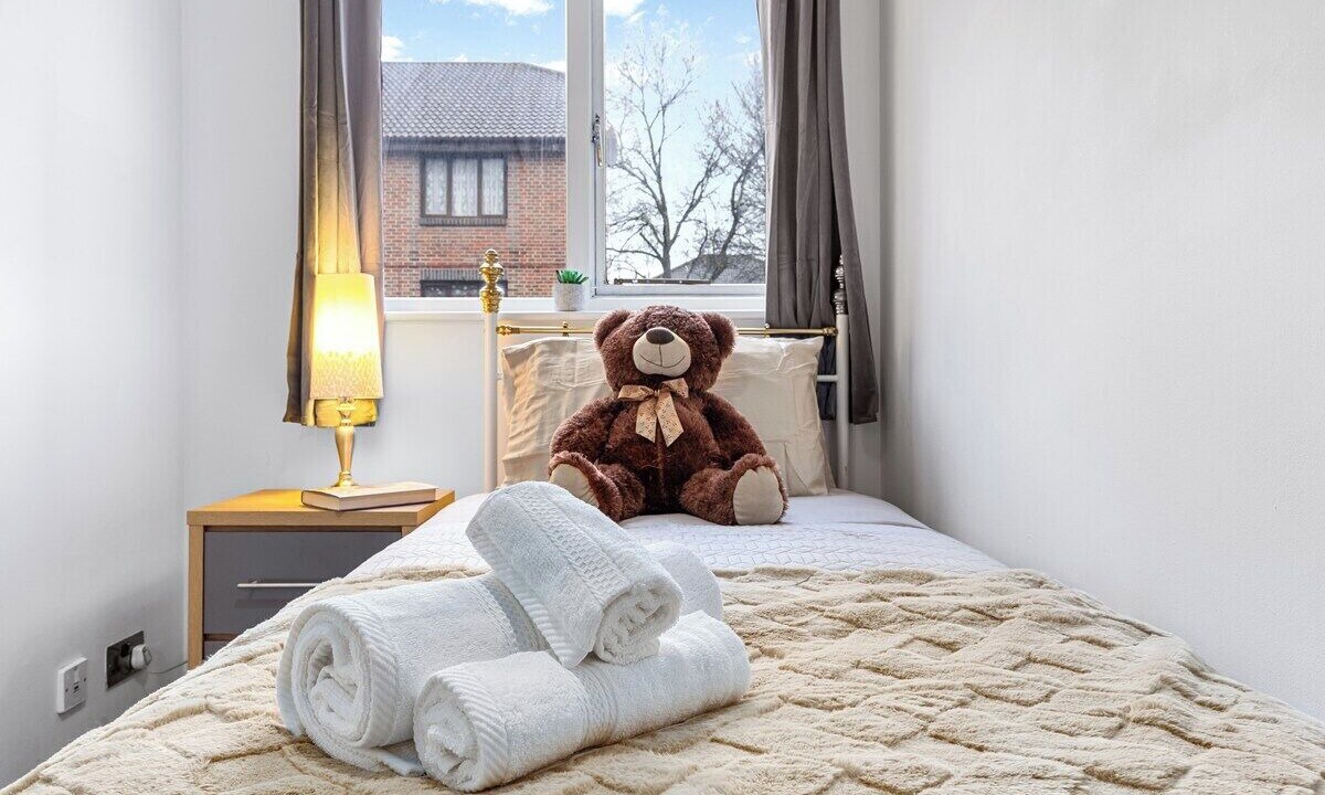 Photo of Bedroom in Island Gardens