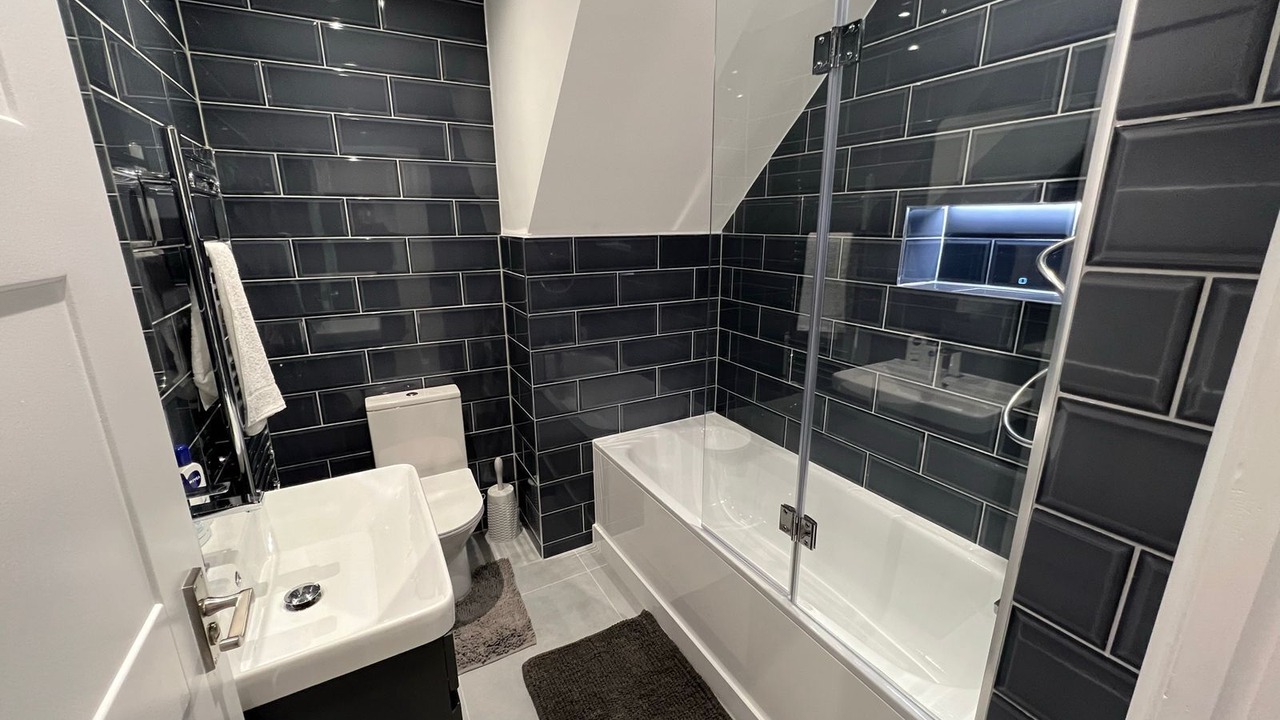 Photo of Bathroom in Bowes