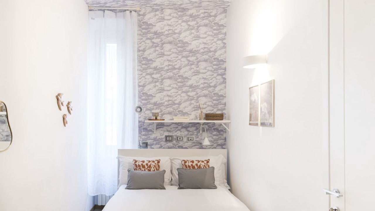 Photo of Bedroom in Magenta