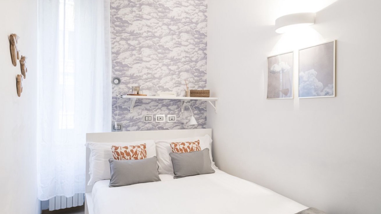 Photo of Bedroom in Magenta