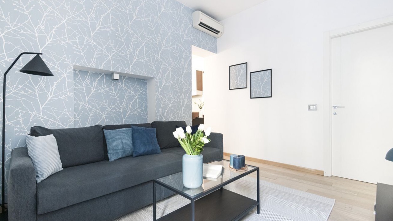 Photo of Livingroom in Magenta