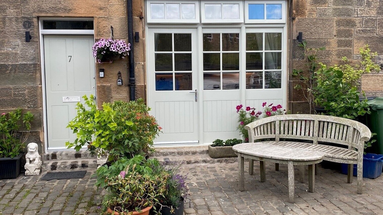 Photo of Patio Balcony in Comely Bank