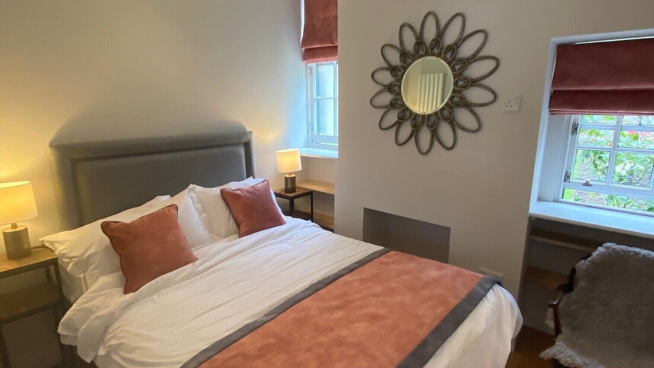 Photo of Bedroom in Comely Bank