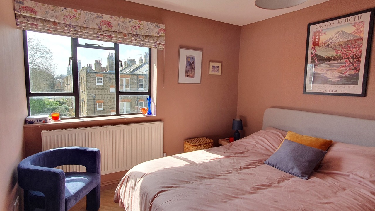 Photo of Bedroom in Oval