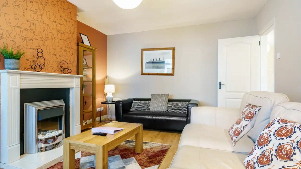 Photo of Livingroom in Holywood