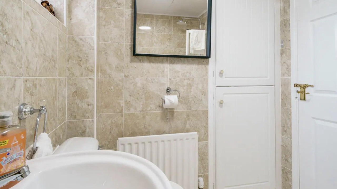 Photo of Bathroom in Holywood