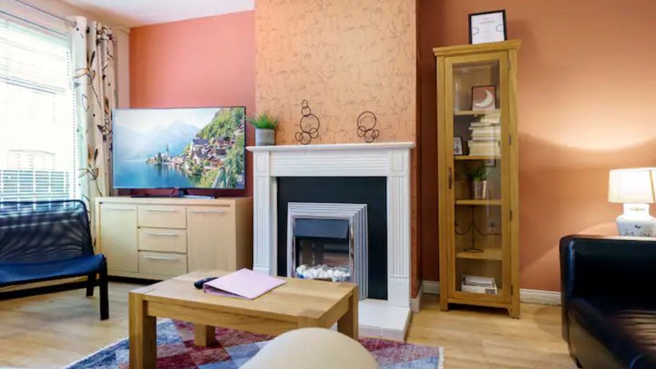 Photo of Livingroom in Holywood