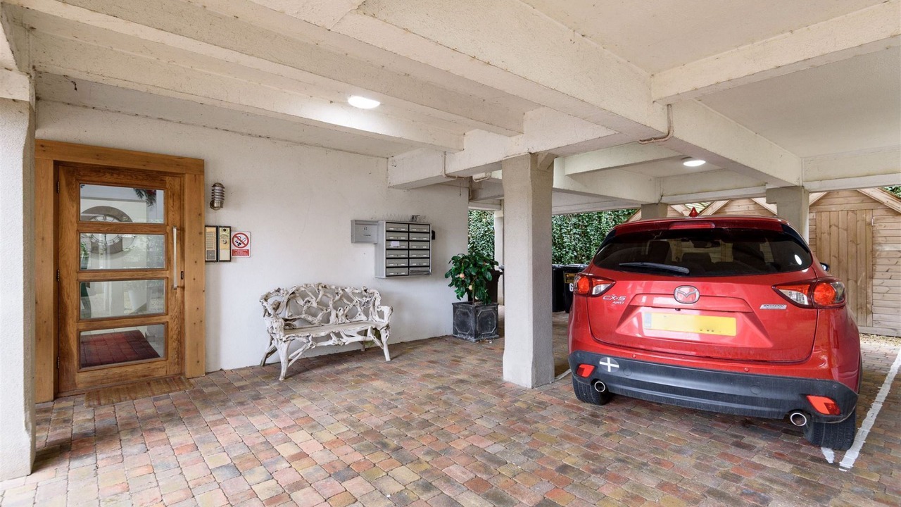 Photo of Patio Balcony in West Looe