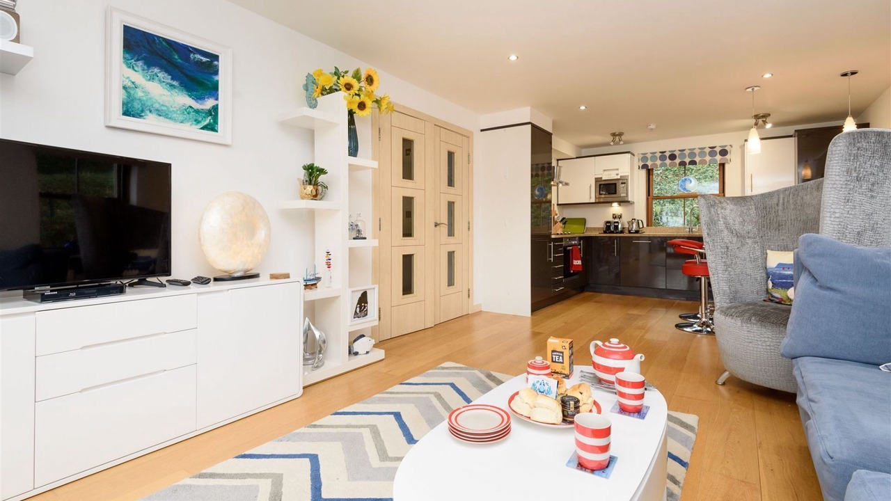 Photo of Livingroom in West Looe