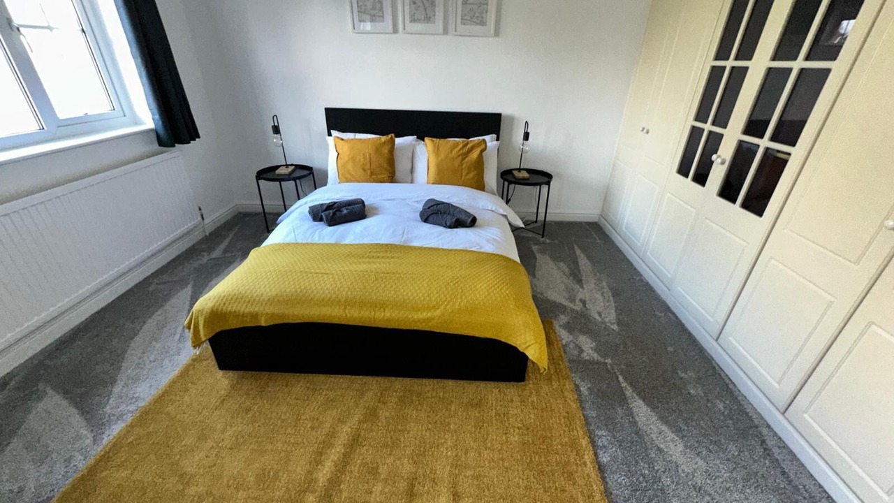 Photo of Bedroom in Bray on Thames