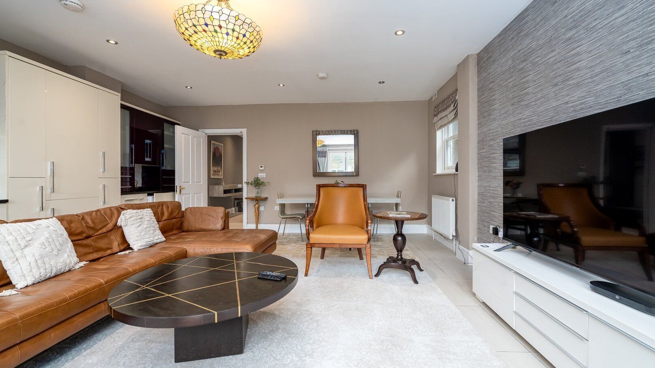 Photo of Livingroom in Town
