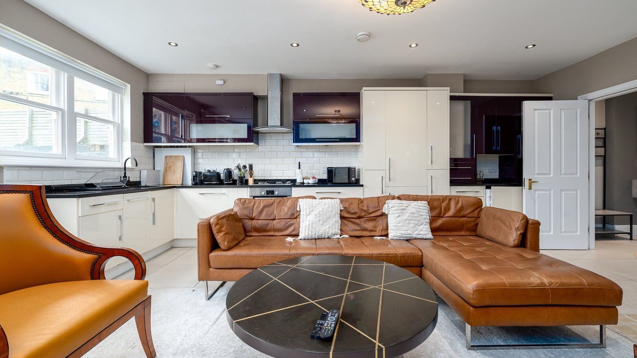 Photo of Livingroom in Town
