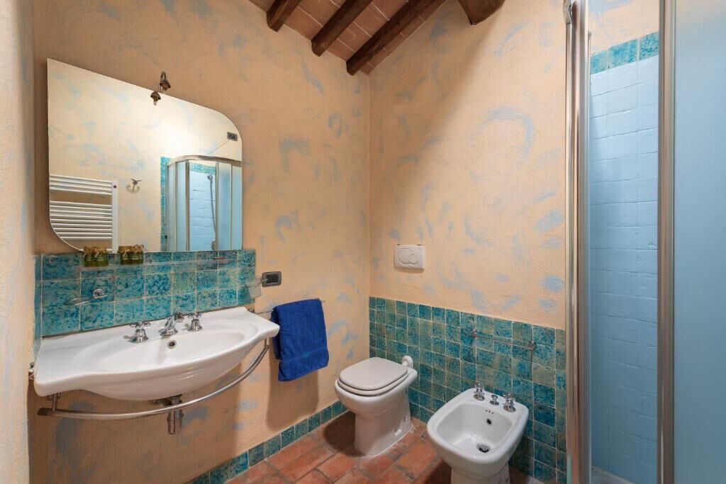 Photo of Bathroom in Simignano