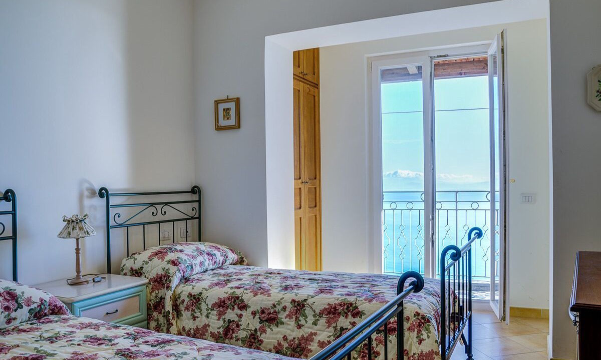 Photo of Bedroom in Scala