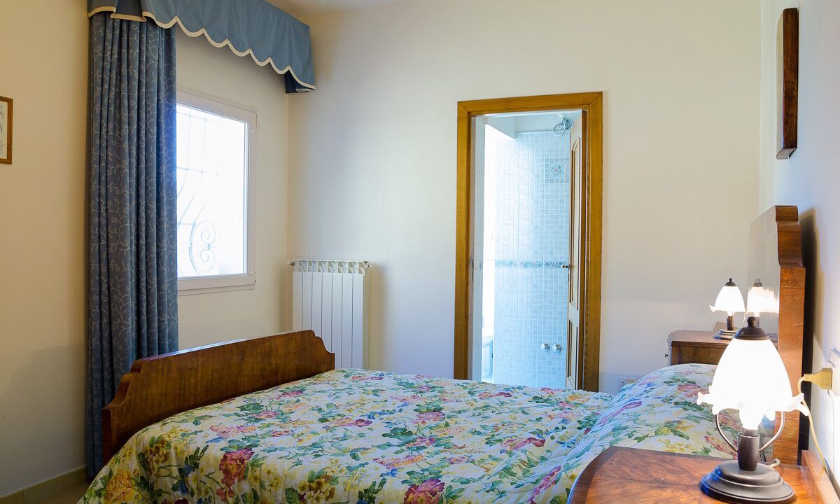 Photo of Bedroom in Scala