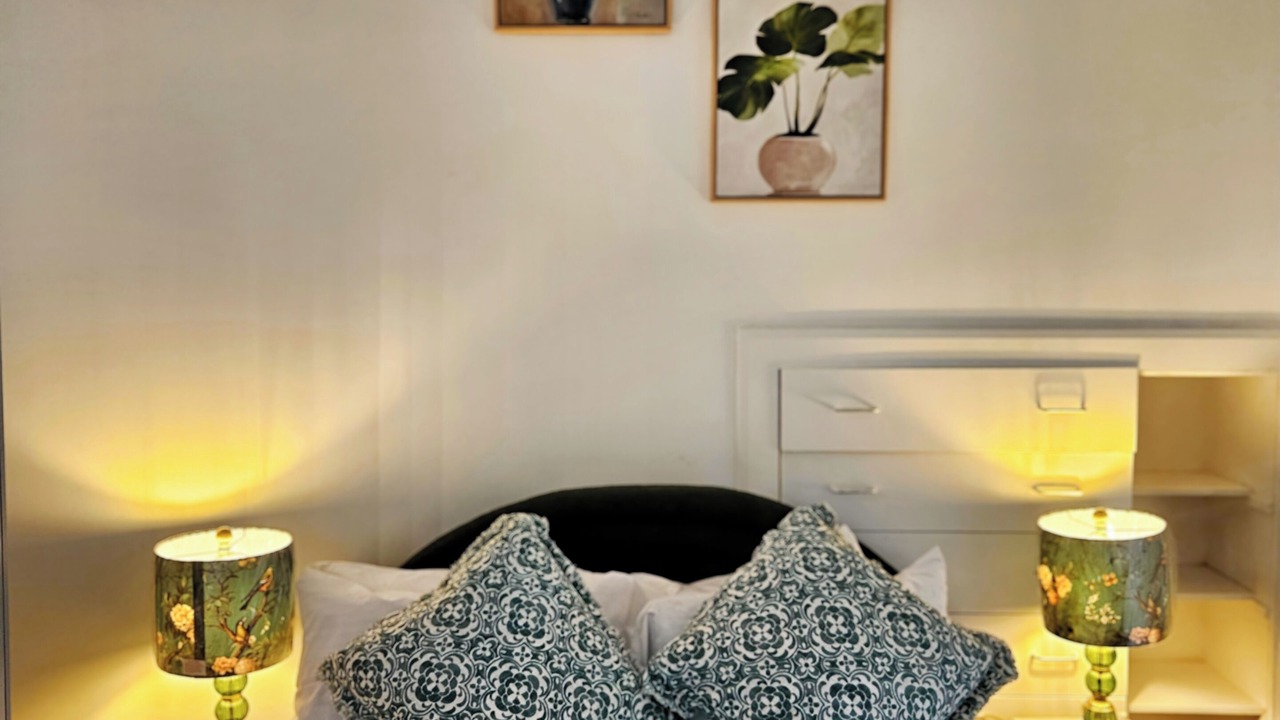 Photo of Bedroom in Newington