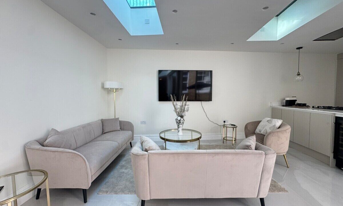 Photo of Bedroom in Kilburn
