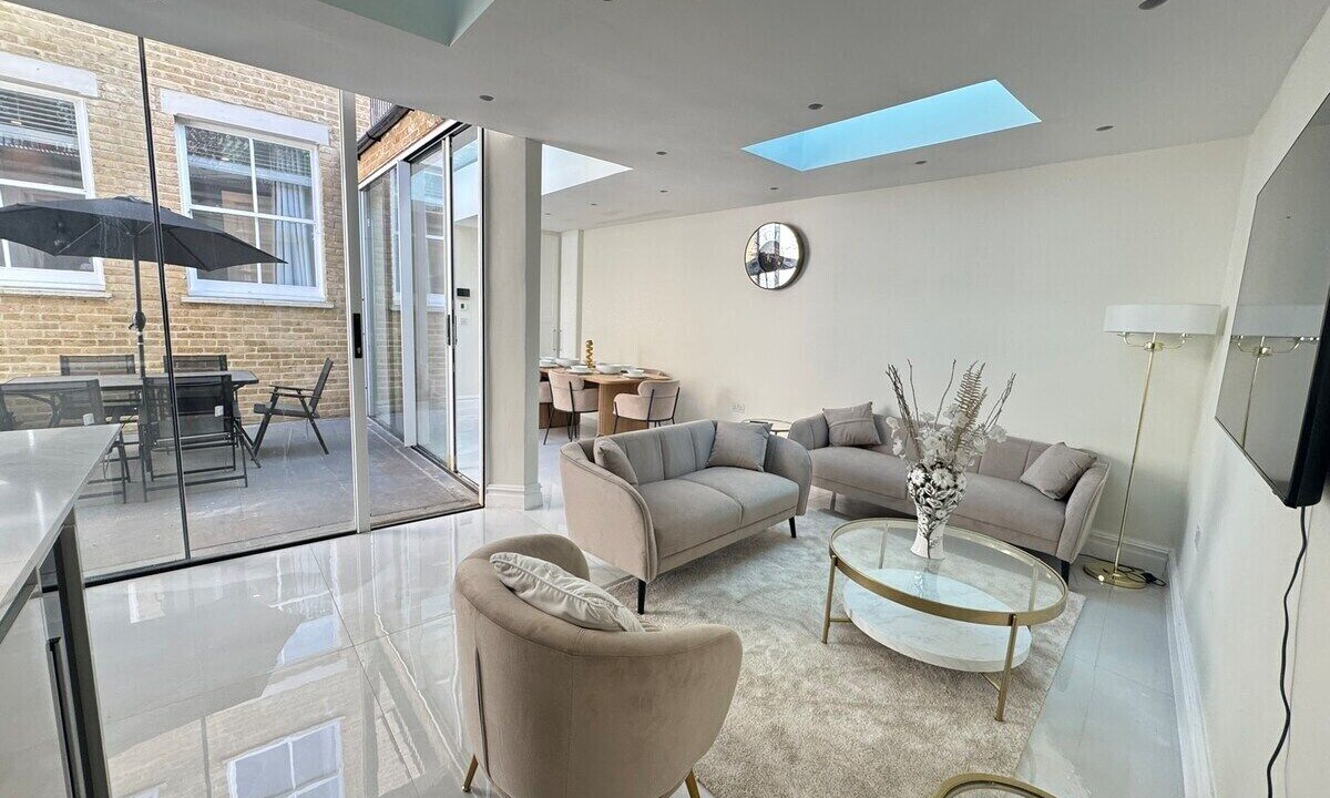 Photo of Bedroom in Kilburn