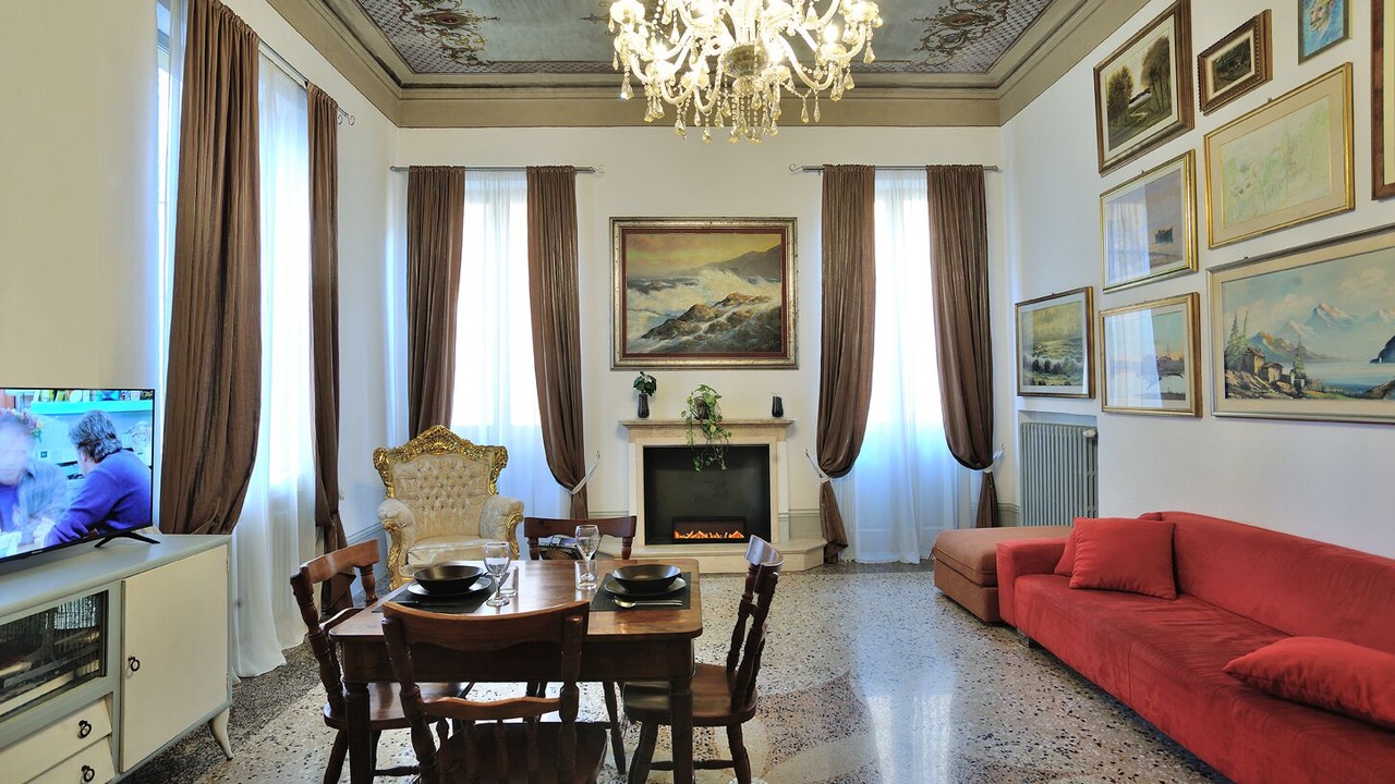 Photo of Livingroom in San Faustino-Madonnina-Quattroville