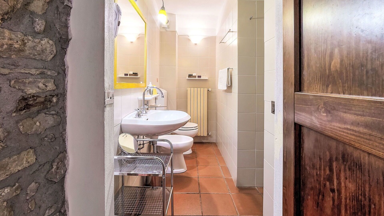 Photo of Bathroom in Loro Ciuffenna