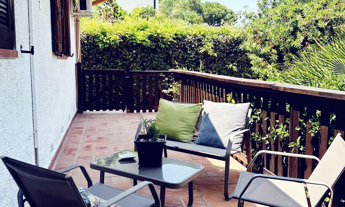 Photo of Patio Balcony in Isola